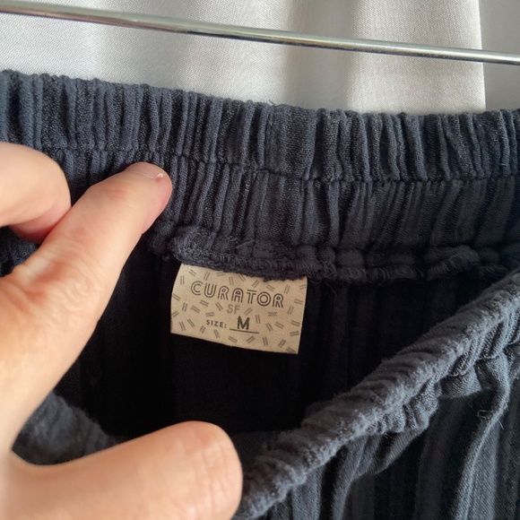 Curator SF, Fawn skirt, faded black stripe, Medium - Picture 3 of 8